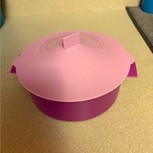 Purple Tupperware microsteamer